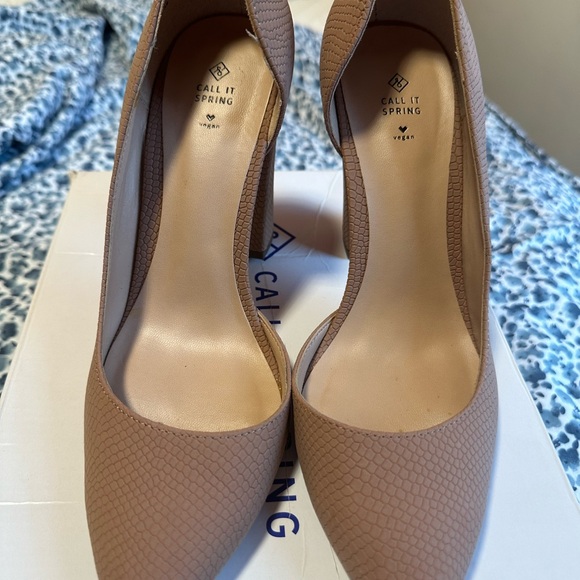 Tan Call It Spring pumps - Picture 4 of 6